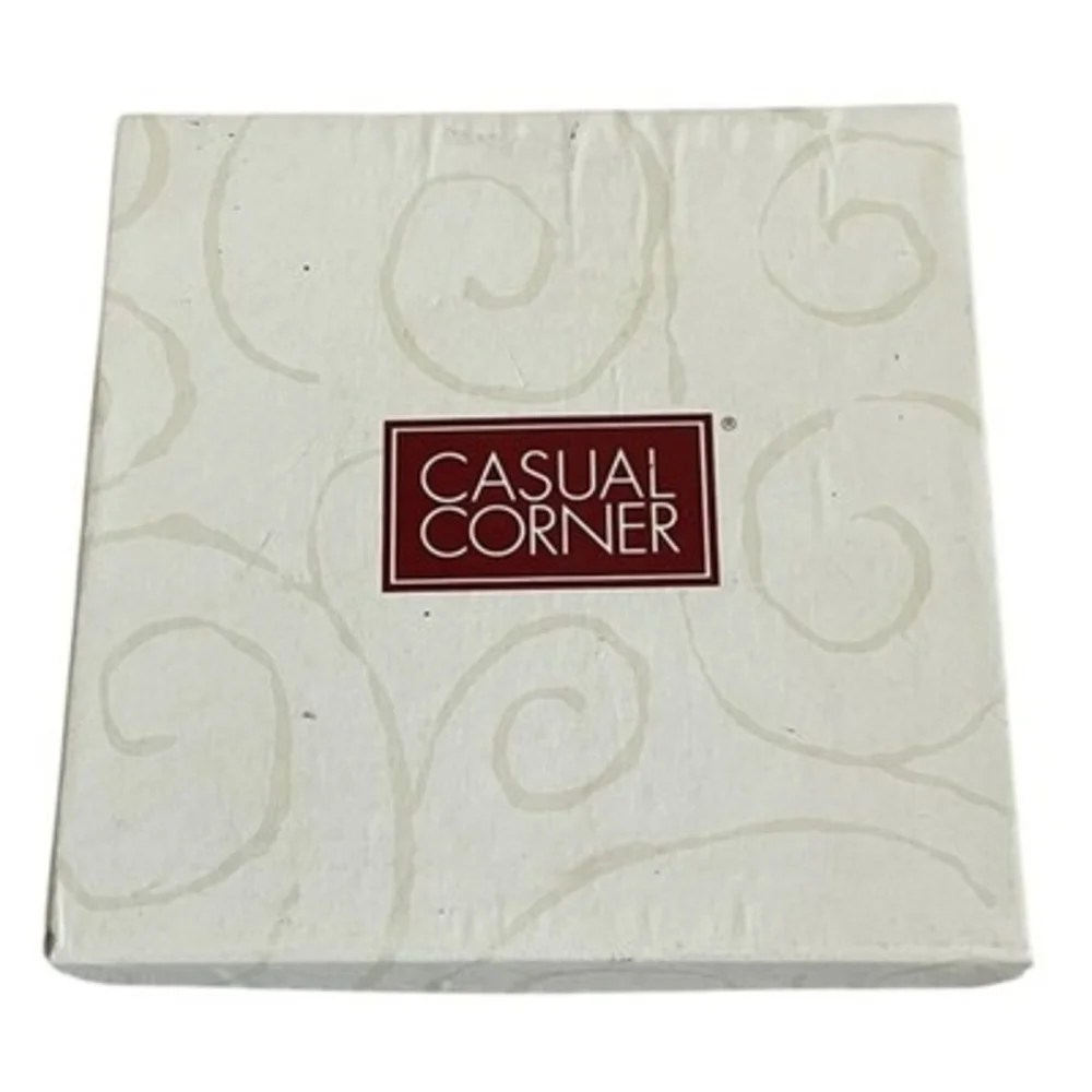 Filigree vintage casual
